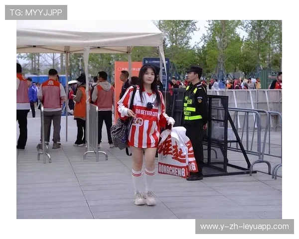 上海申花拉唐中路渗透撕开防线，创造精彩进攻奇迹